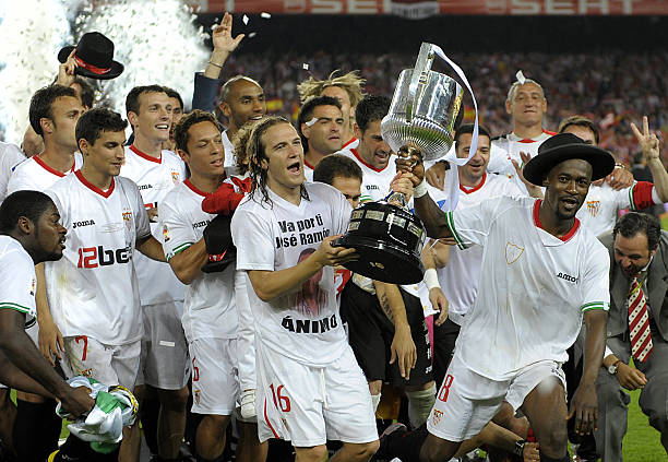 03-04赛季亨利vs曼联.