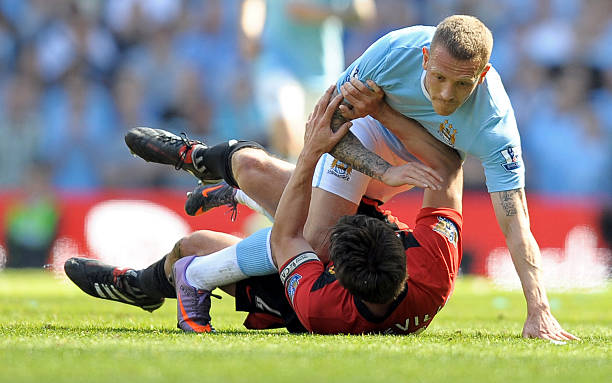 记者：英超将在周末足总杯后决定本赛季是否用半自动越位技术.